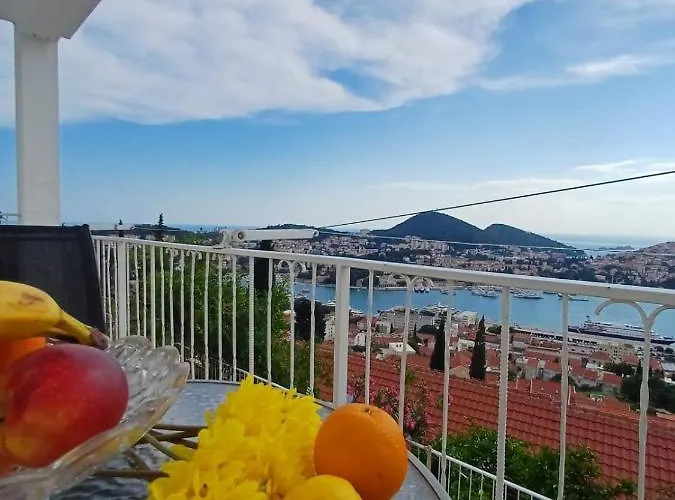 Sea View From The Hill アパート ドゥブロブニク